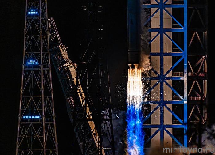 «Великий Поход» Китая в космос: страна запустила новую ракету «Чанчжэн-12». Что о ней известно? Видео запуска.
